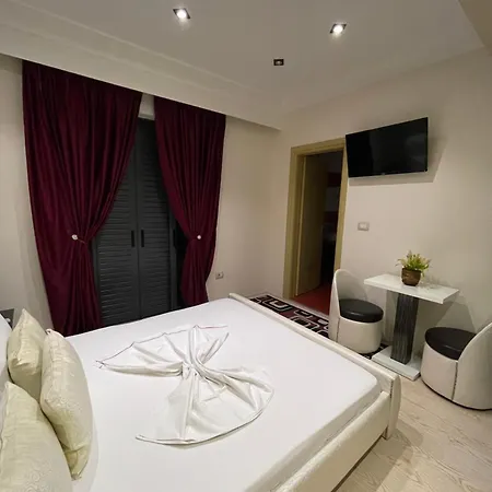 Selfo 酒店 Dervisciani